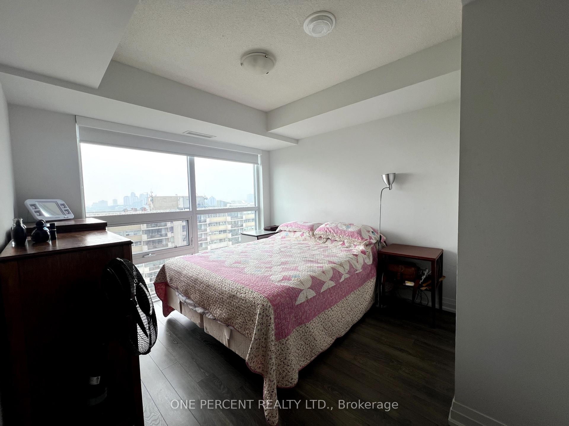 2 Bedrooms Condo at 20 Meadowglen, Toronto For sale