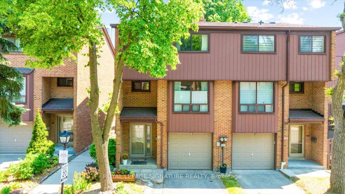 3 Bedrooms Condo at 86 Wagon Trailway, Toronto For sale