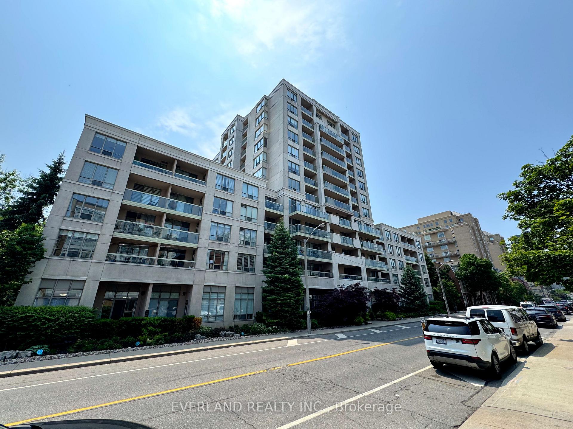 2 Bedrooms Condo at 195 Merton, Toronto For sale