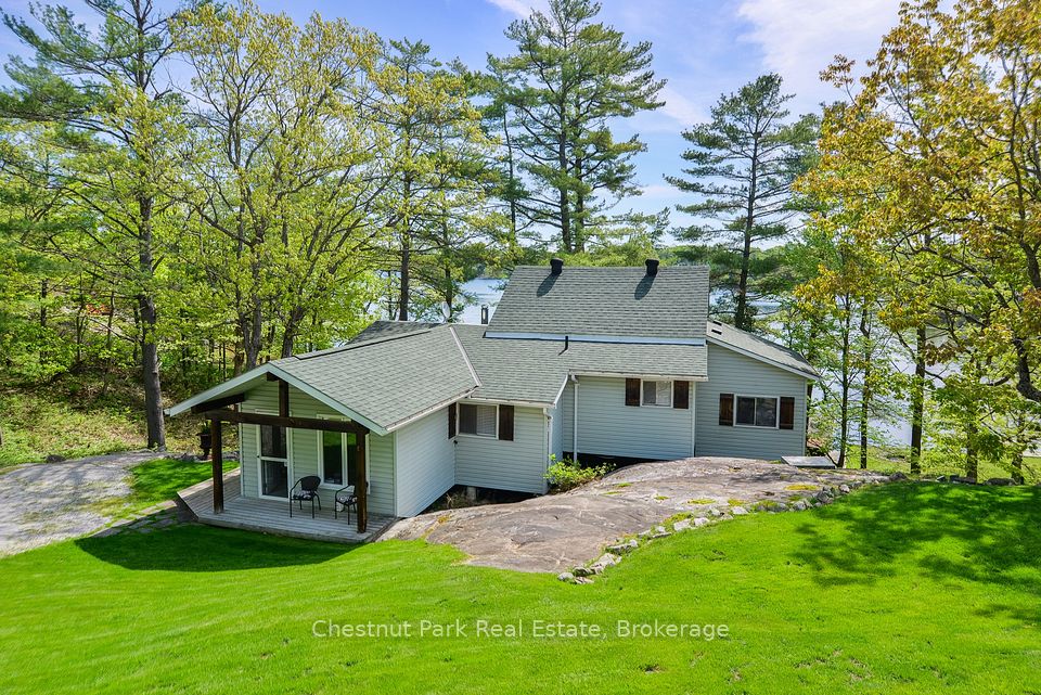 4558 Riverview