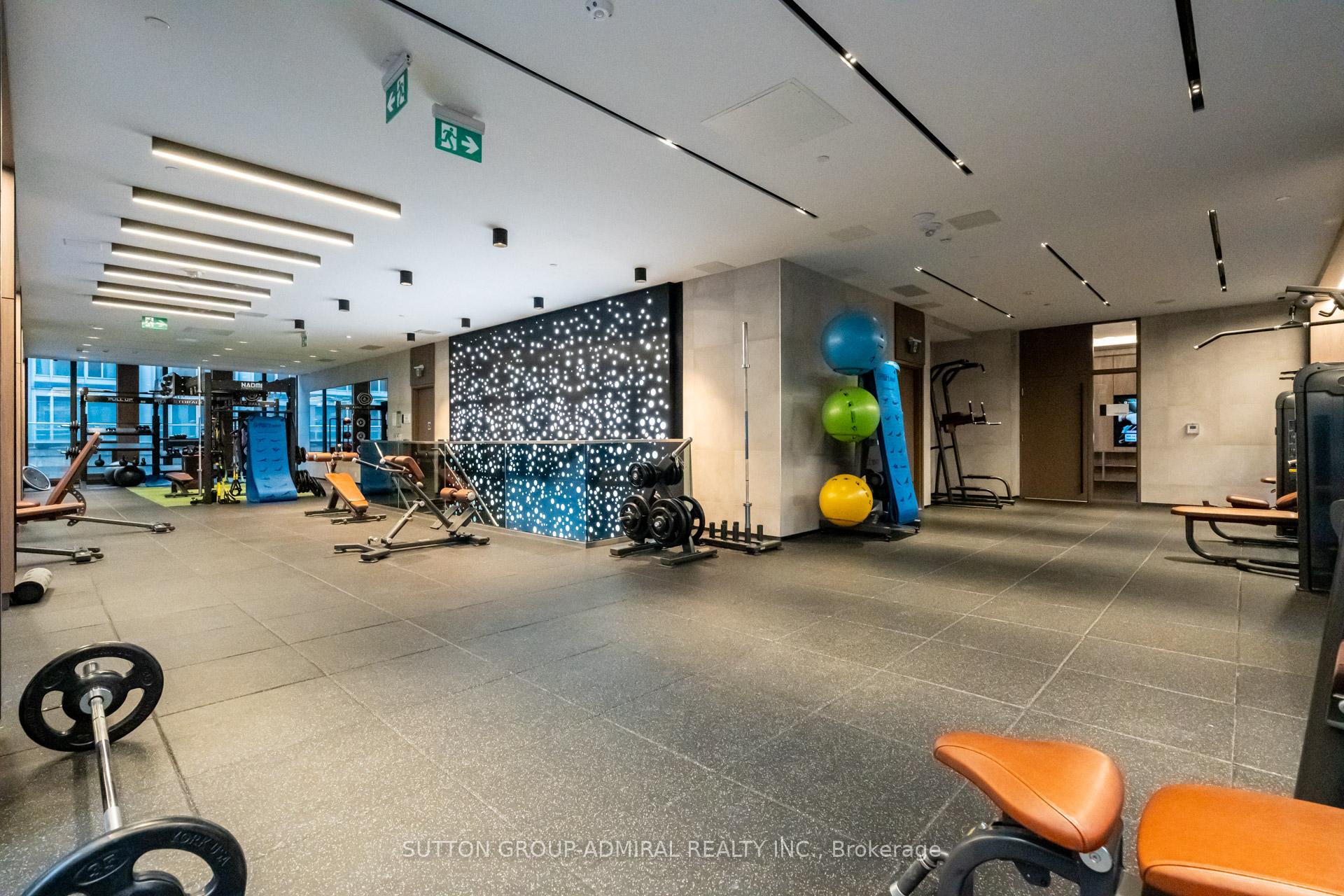 2 Bedrooms Condo at 55 Mercer,  Toronto For sale
