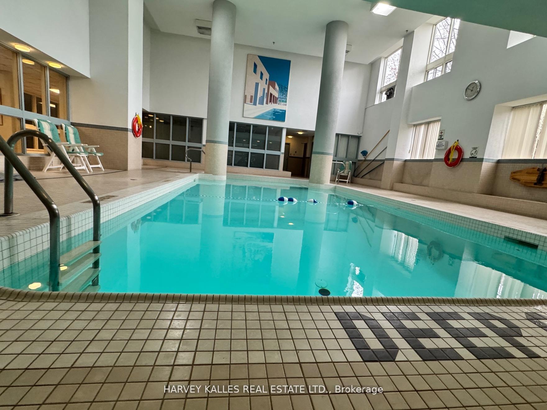 2 Bedrooms Condo at 5 Kenneth, Toronto For sale