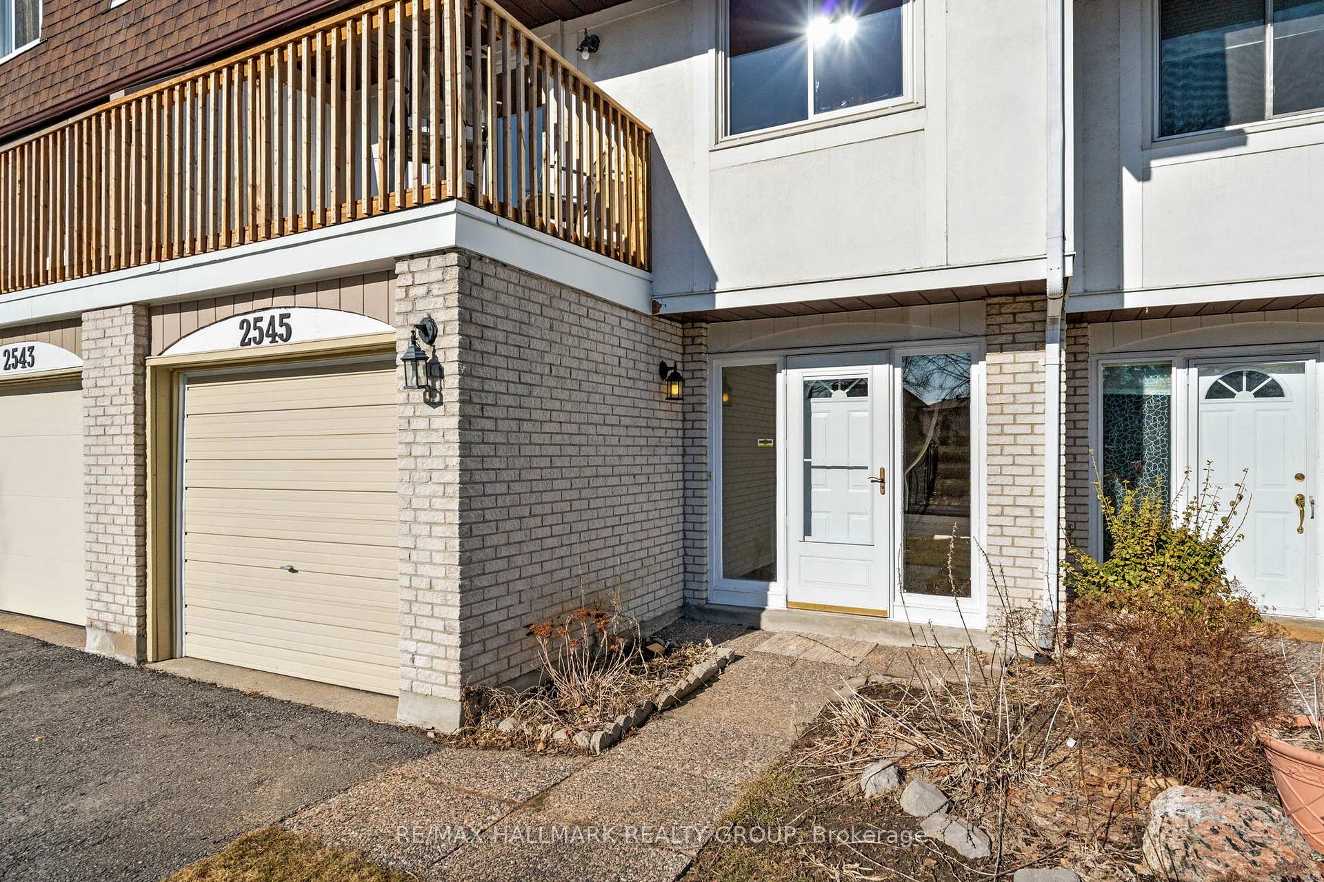2545 FLANNERY Drive, BillingsBridgeRiversideParkandArea, ON K1V 9R5