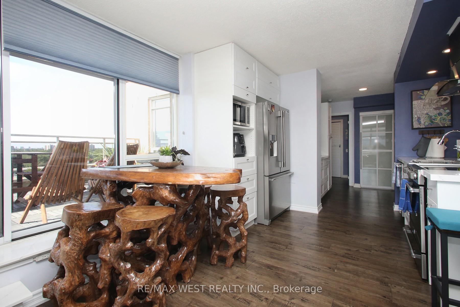 2 Bedrooms Condo at 650 Lawrence,  Toronto For sale