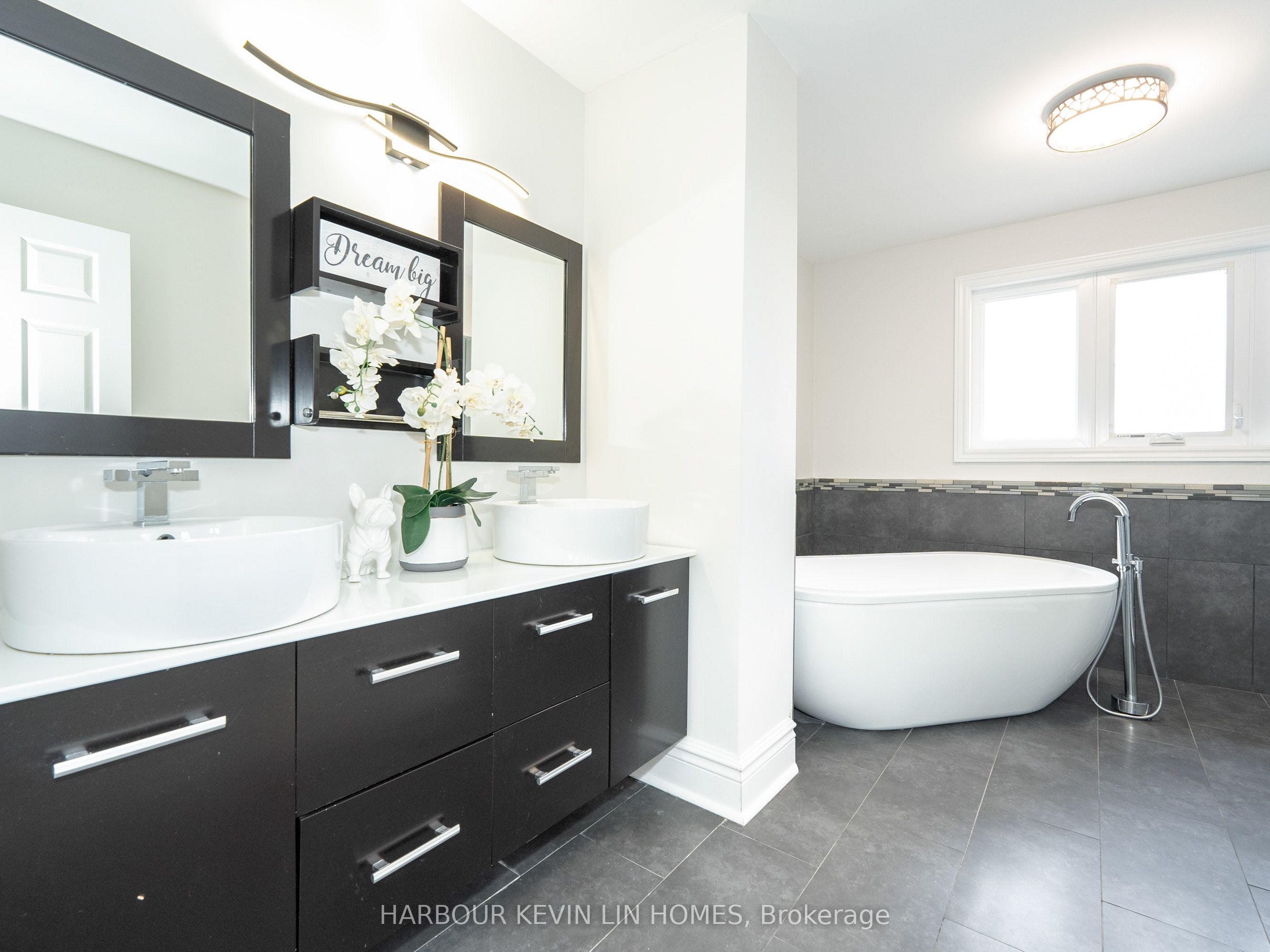 146 Valleymede Drive