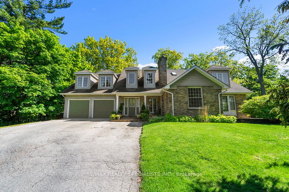 1690 Sherway Drive, Mississauga, ON L4X 1C7