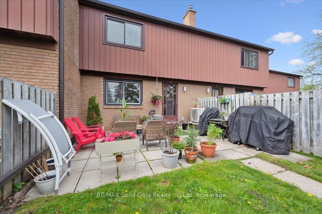 104 Kingswood Drive, #17