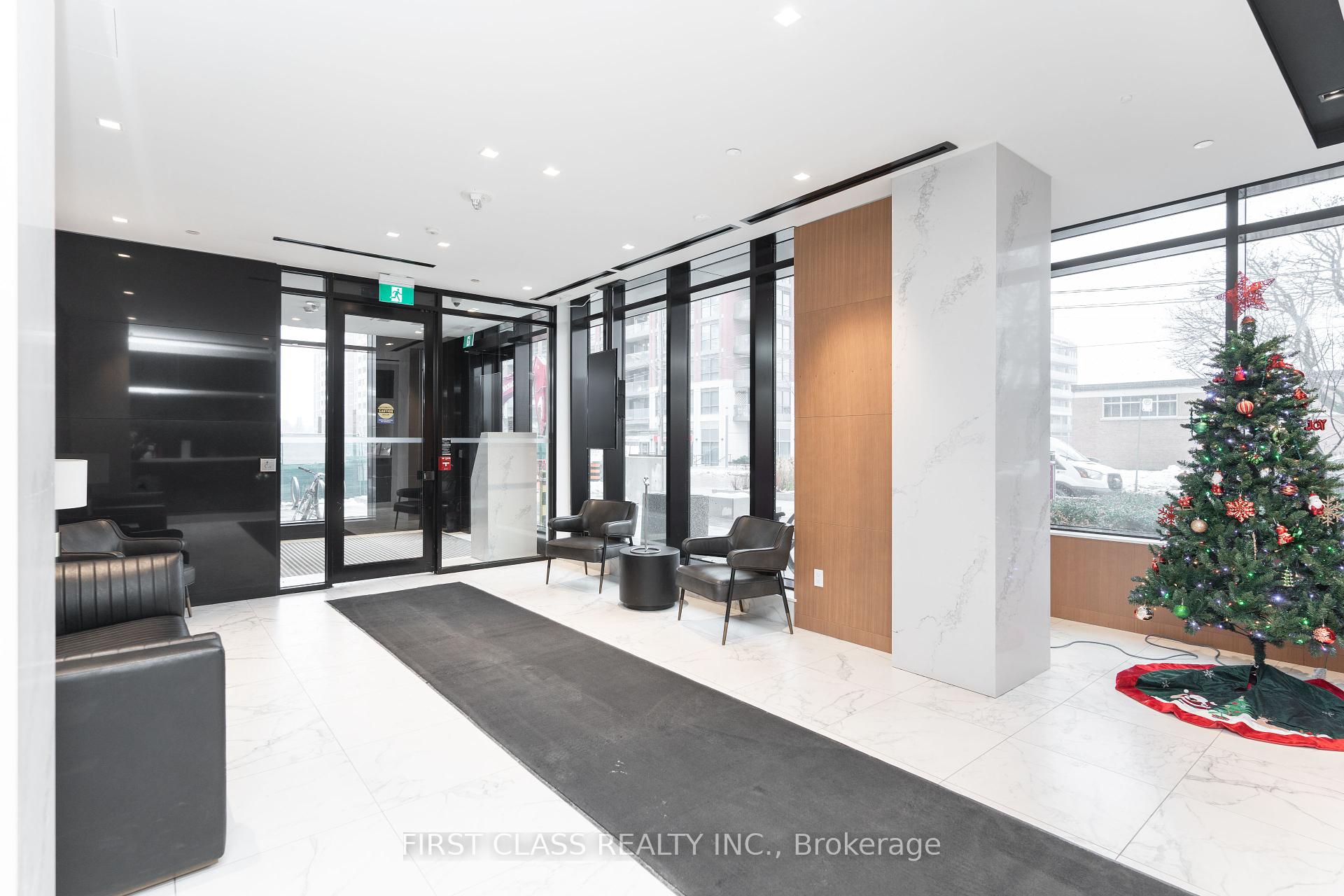 2 Bedrooms Condo at 8 Tippett Rd, Toronto For sale
