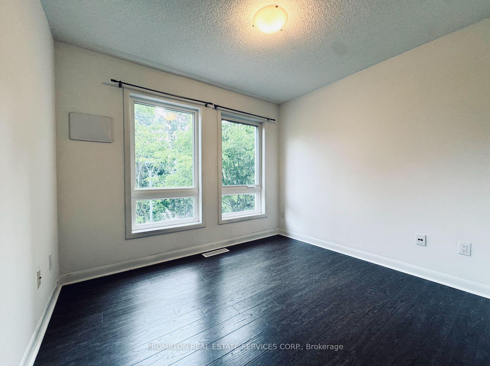 3 Bedrooms Condo at 19 Anndale, Toronto For sale