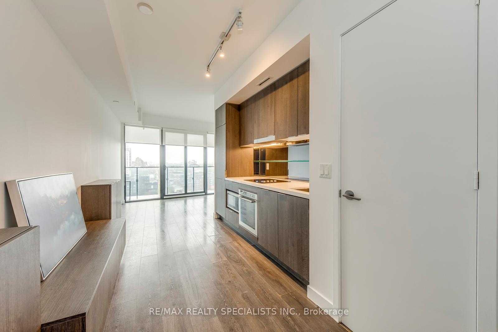 3 Bedrooms Condo at 215 Queen, Toronto For sale