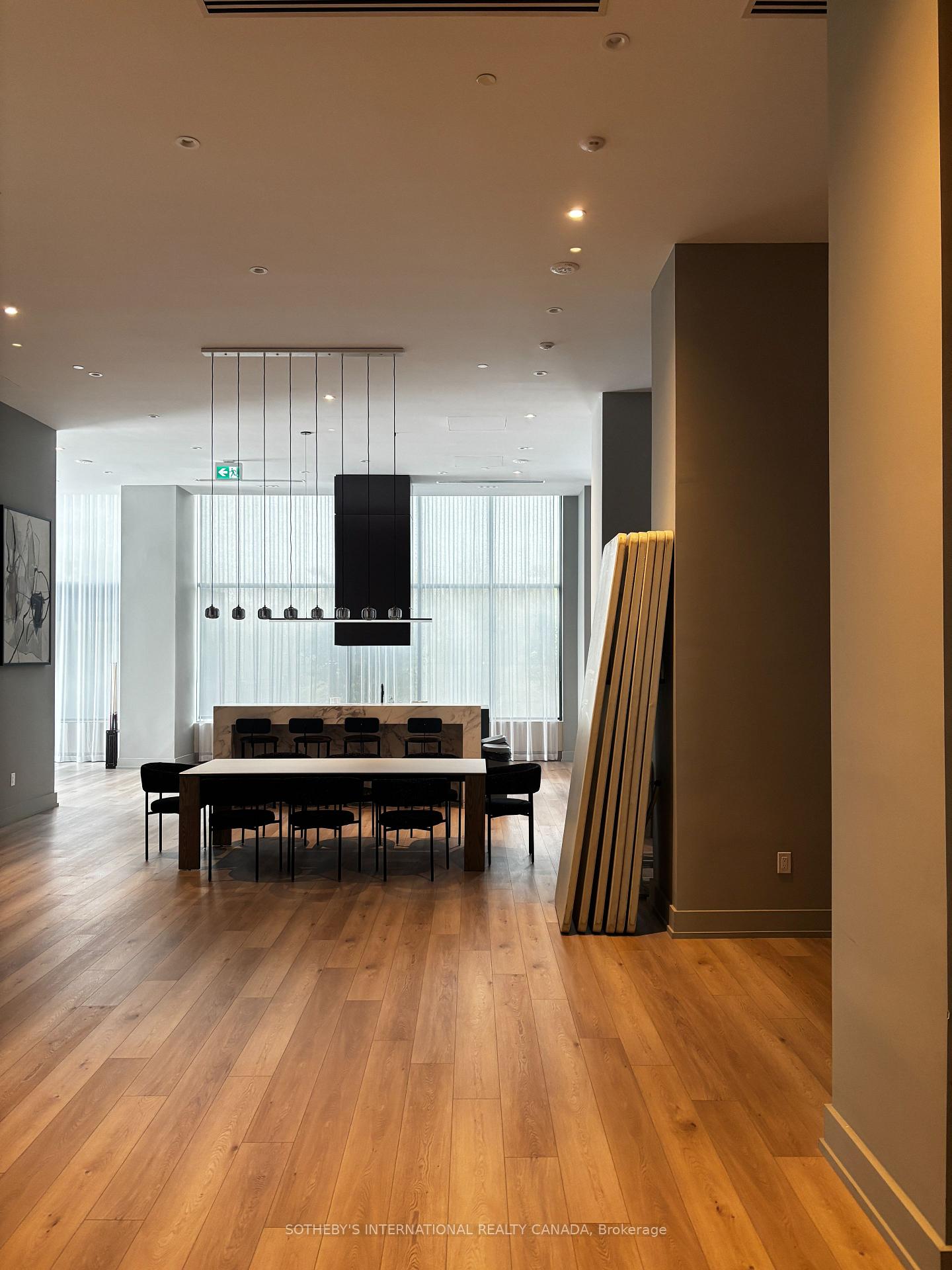 2 Bedrooms Condo at 1063 Douglas McCurdy, Mississauga For sale
