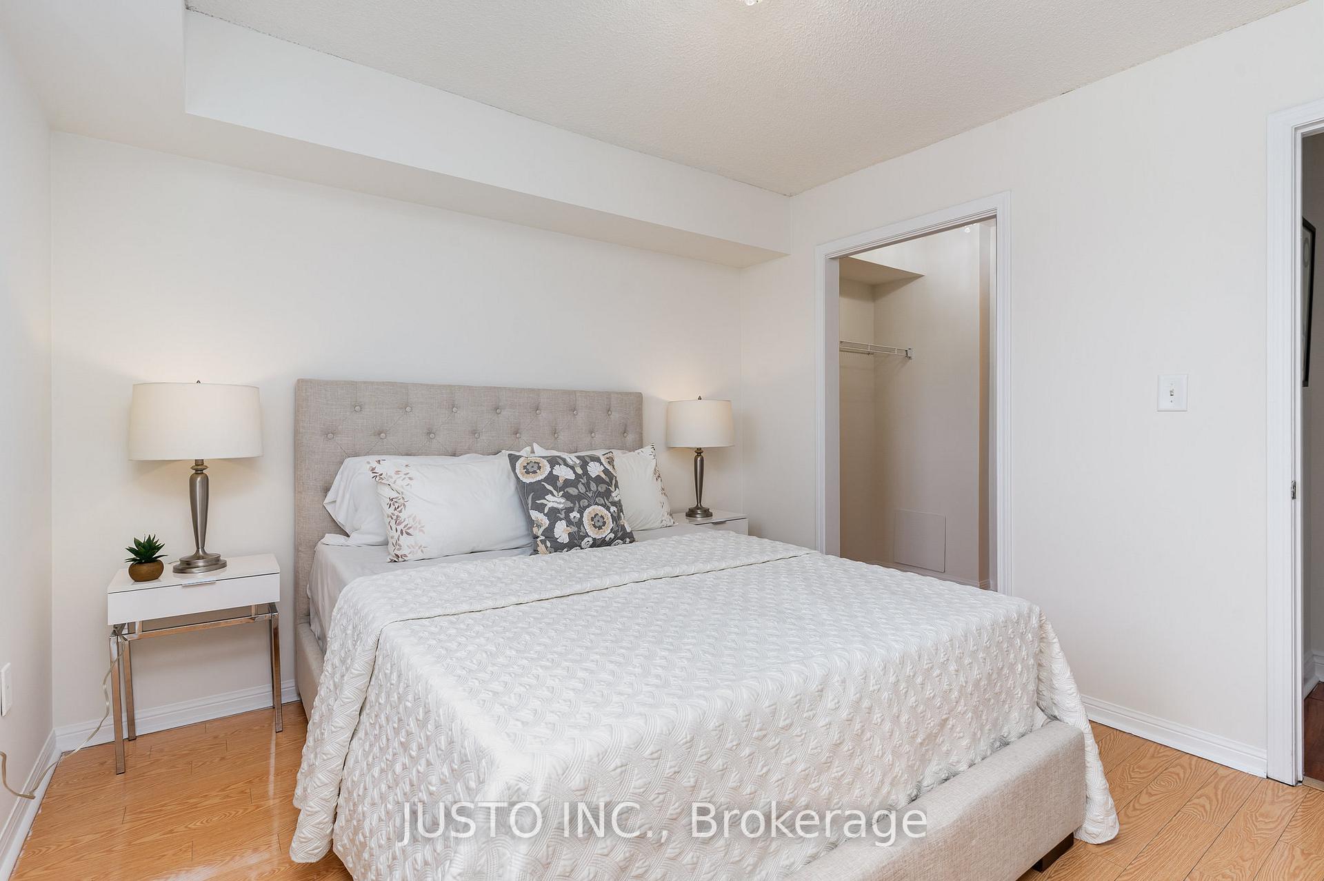 3 Bedrooms Condo at 5235 Finch,  Toronto For sale