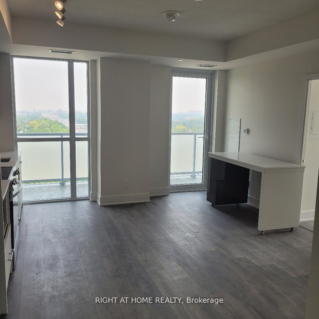 2 Bedrooms Condo at 188 Fairview mall, Toronto For sale