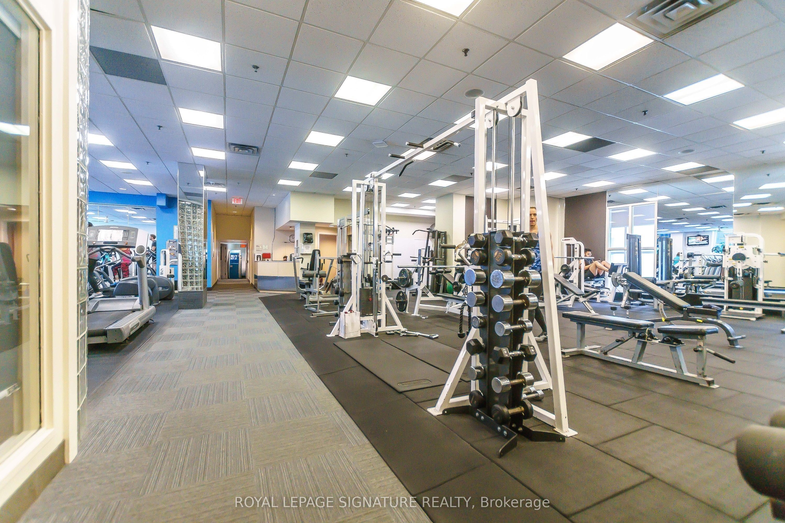 99 Harbour Square, #1812