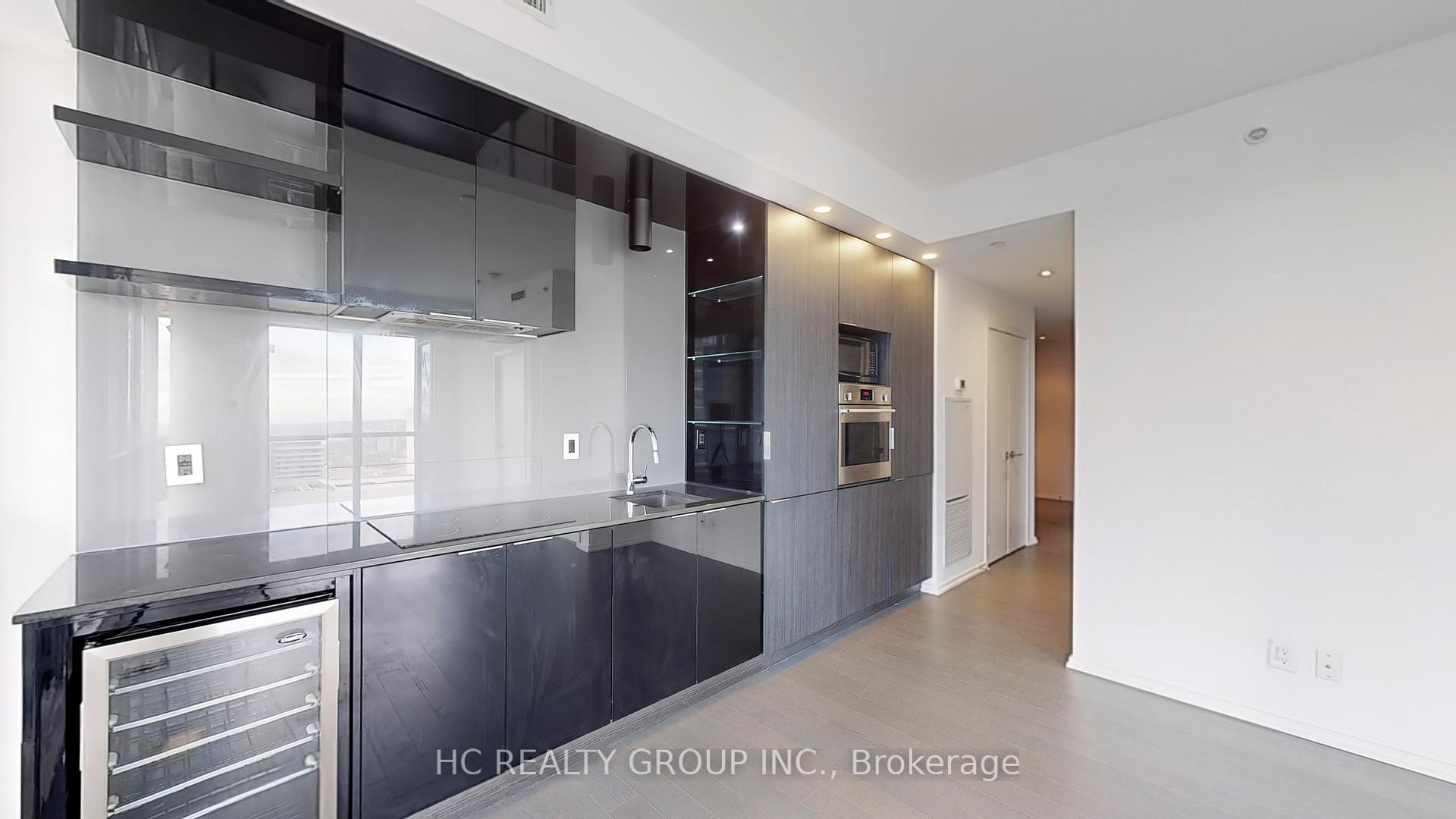 2 Bedrooms Condo at 70 Temperance, Toronto For sale