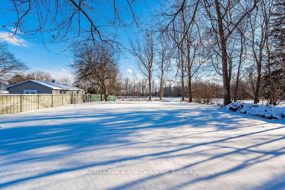 7210 Hwy 7, Halton Hills, ON L7J 2L9