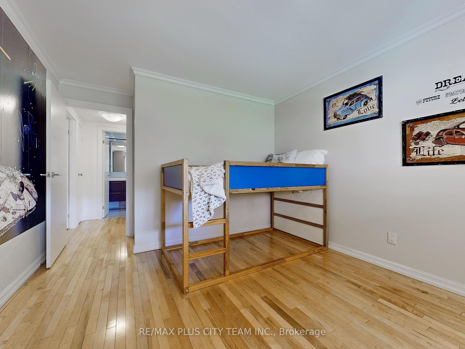 4 Bedrooms Condo at 60 Homewood, Toronto For sale