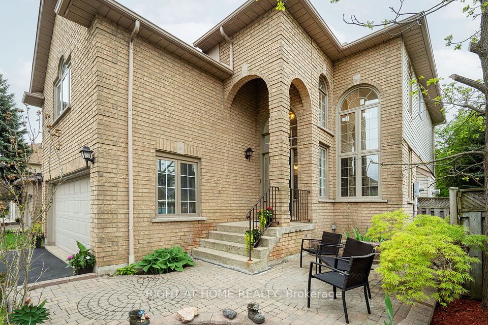 1262 Upper Paradise