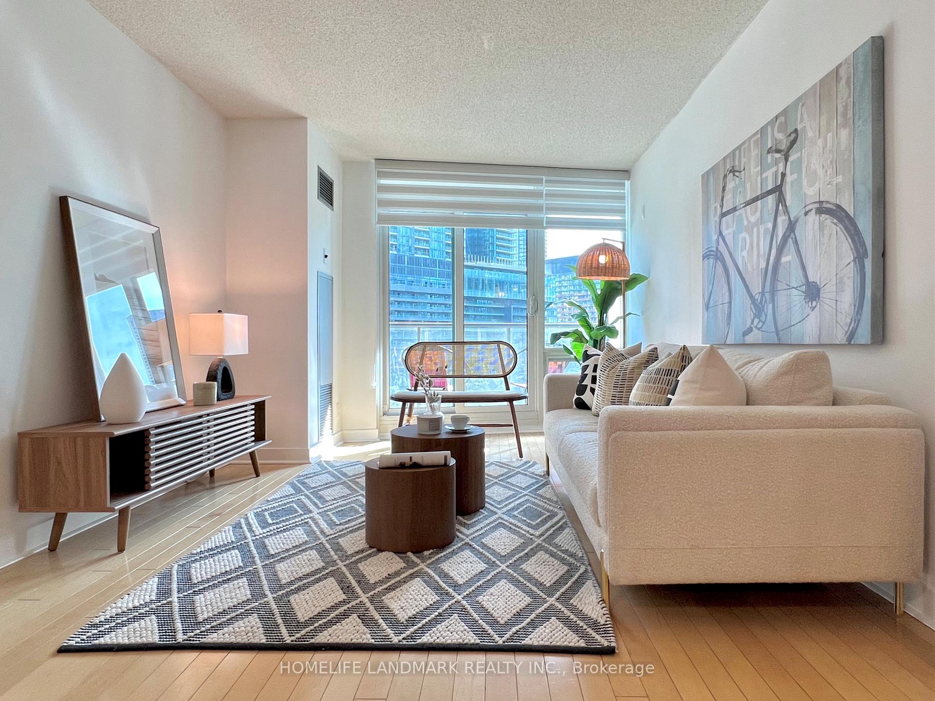 2 Bedrooms Condo at 361 Front,  Toronto For sale