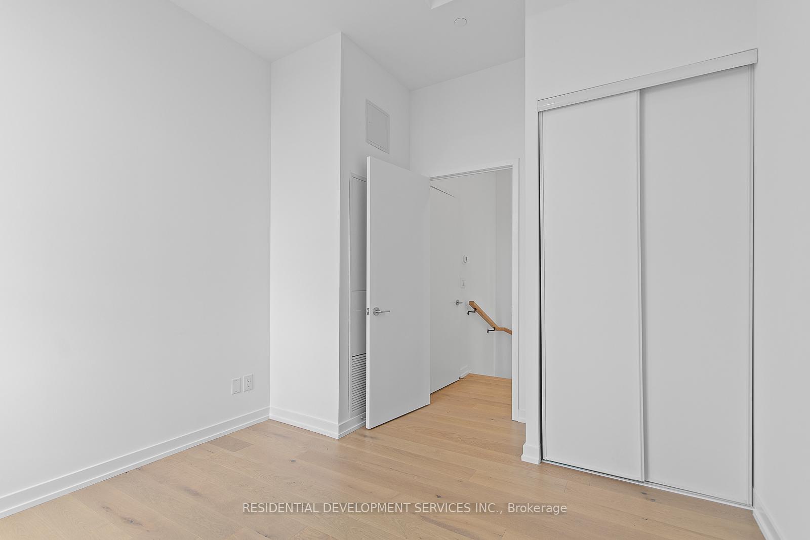 3 Bedrooms Condo at 3100 Keele,  Toronto For sale