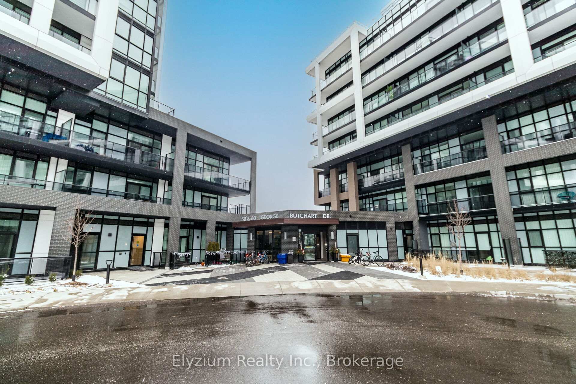 2 Bedrooms Condo at 50 George Butchart,  Toronto For sale