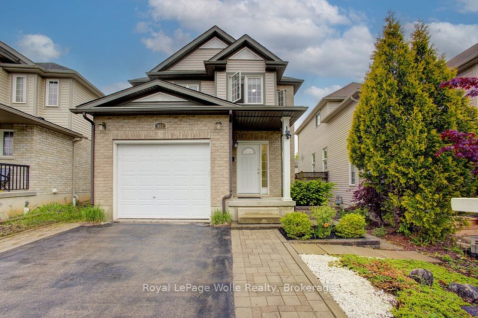 863 Laurelwood Drive