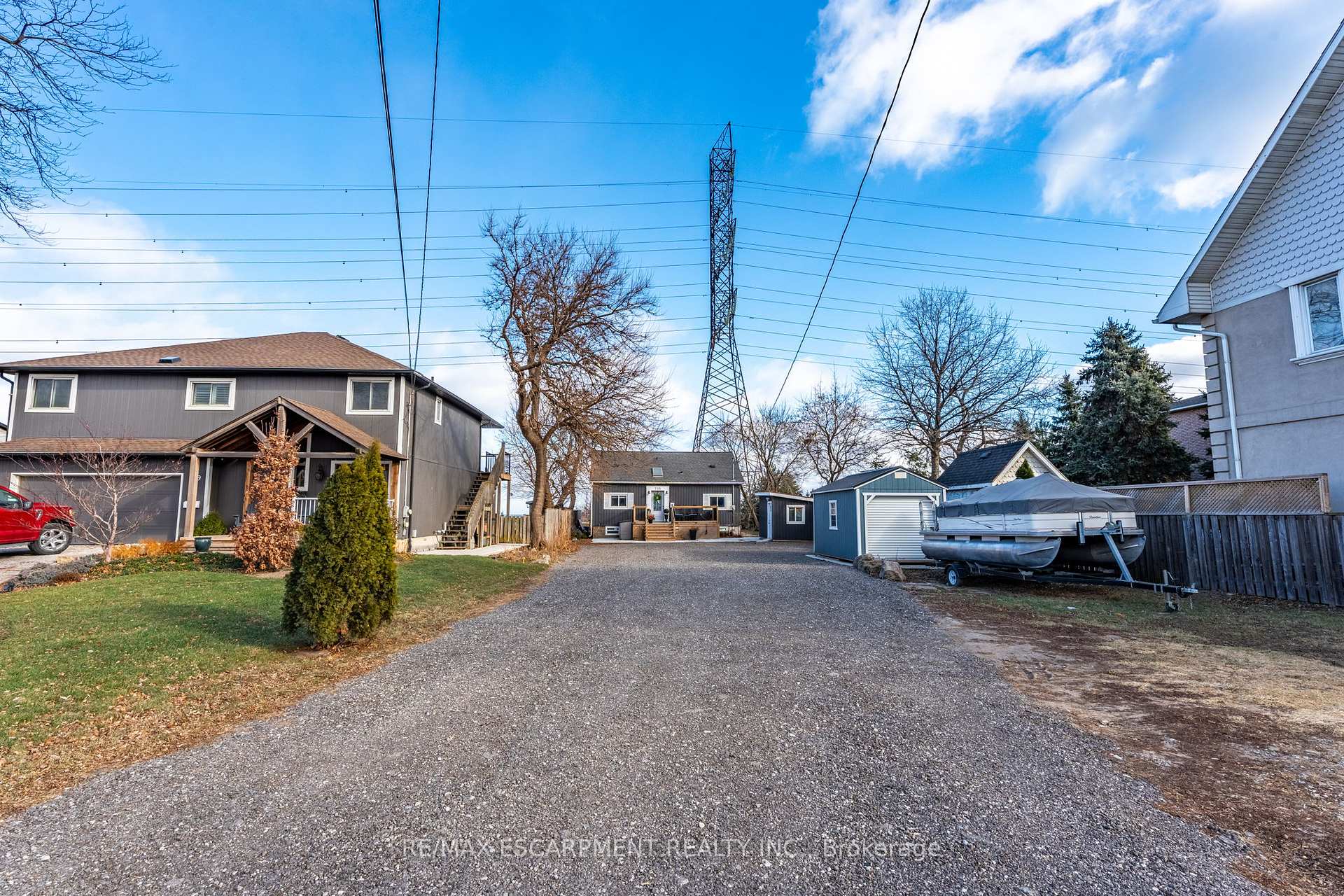 735 Beach Boulevard, Hamilton, ON L8H 6Y5