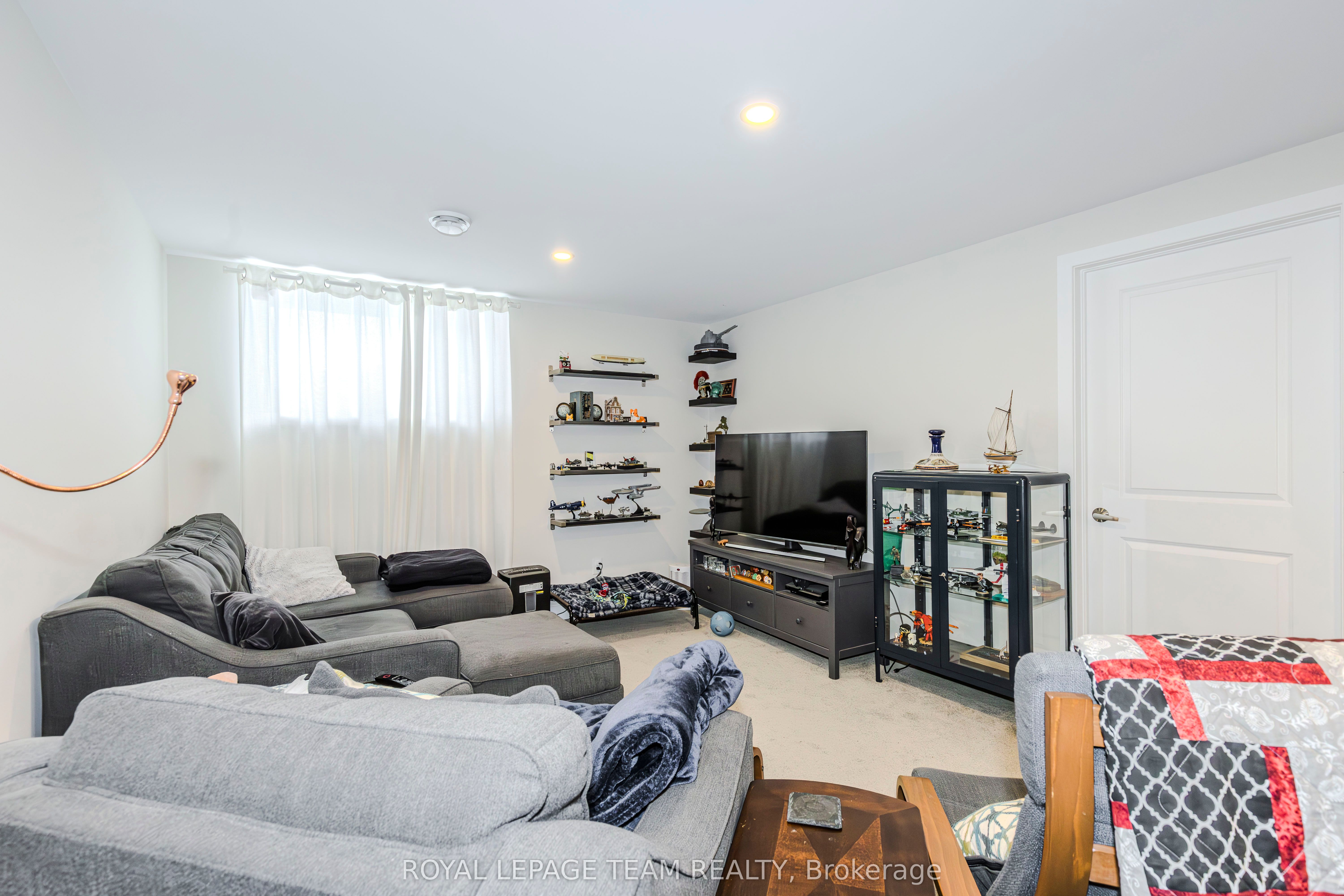 71 CANVASBACK Ridge, Blossom Park - Airport and Area 2602 - Riverside South/Gloucester Glen