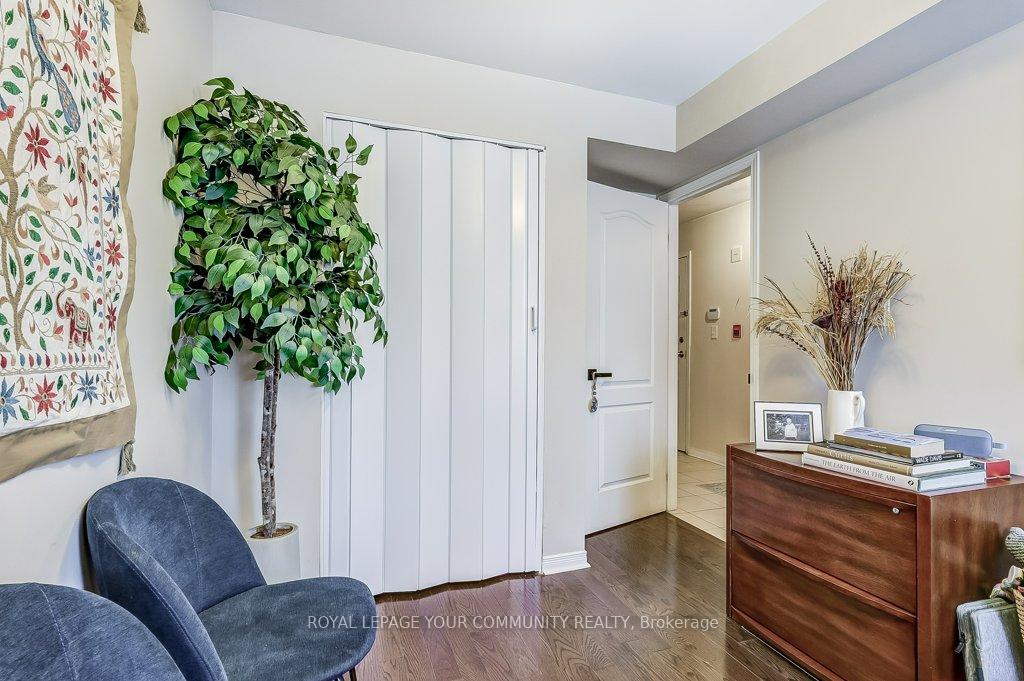 4 Bedrooms Condo at 651 Warden, Toronto For sale