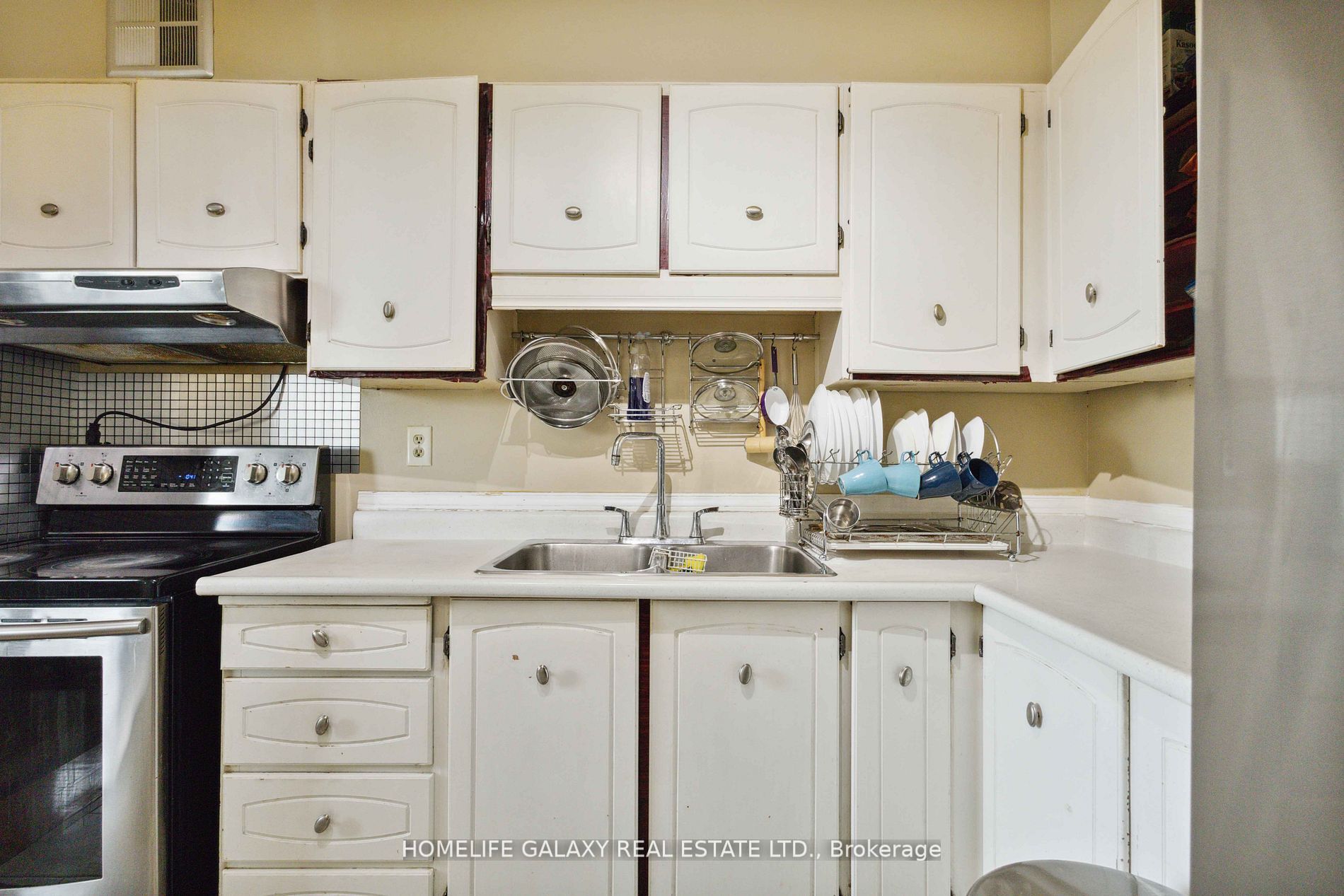 20 Edgecliff Golfway, #616