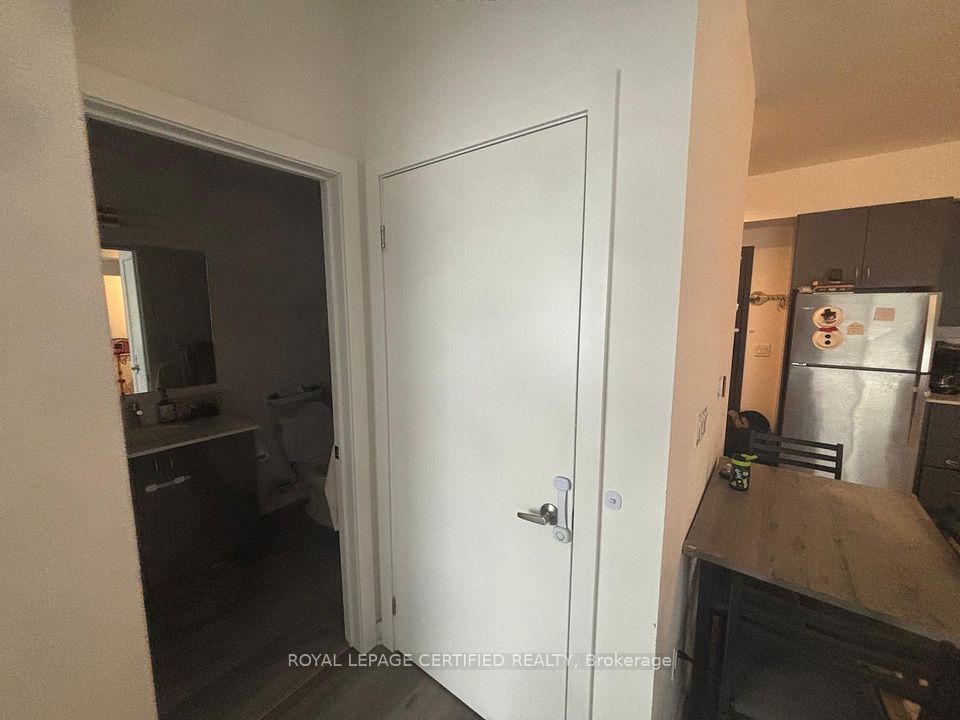 #803 - 56 Lakeside Terrace, Barrie, ON L4M 0L4
