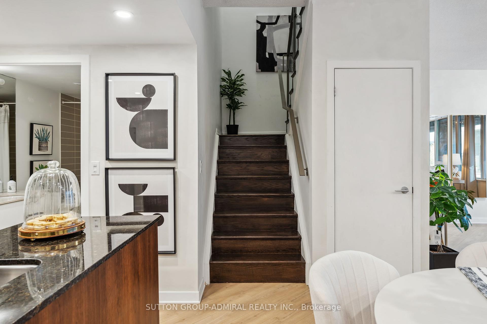 2 Bedrooms Condo at 55 East Liberty,  Toronto For sale