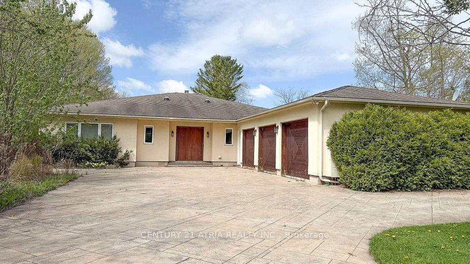 1950 Fairport Road, Pickering, ON L1V 1T4