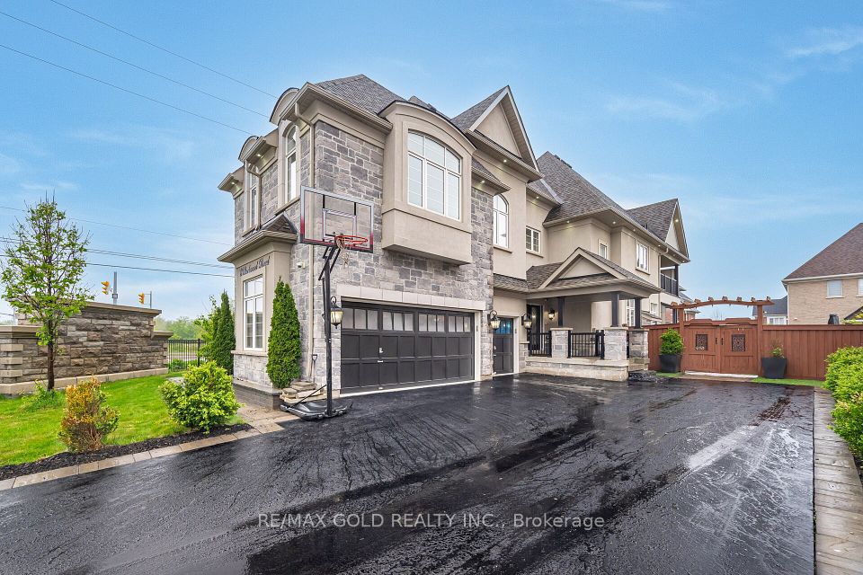 78 Burlwood