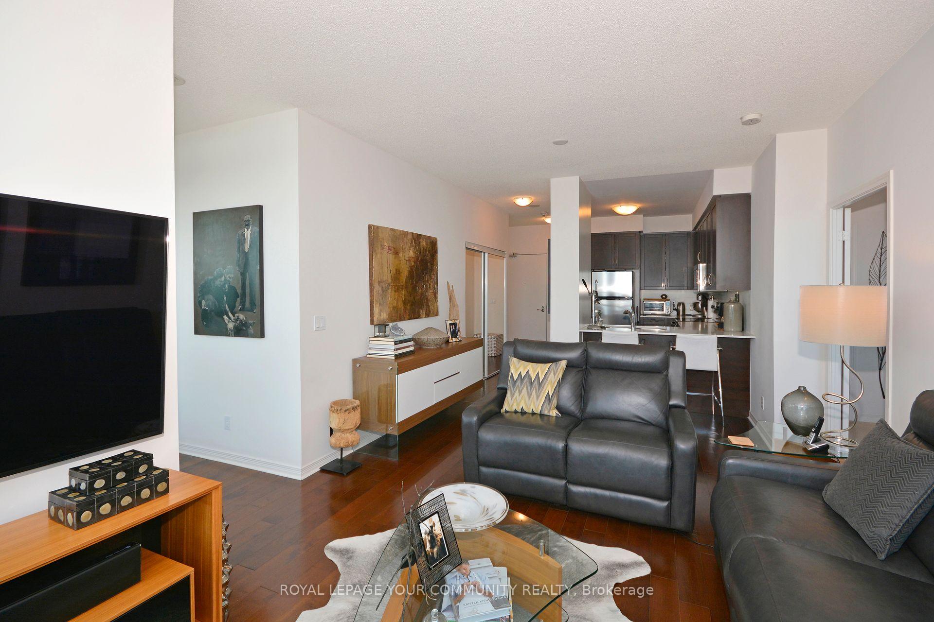 3 Bedrooms Condo at 2230 Lake Shore, Toronto For sale