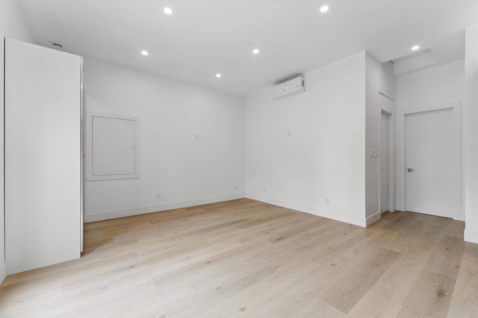 1064 Dufferin Street Rear Garden Suite