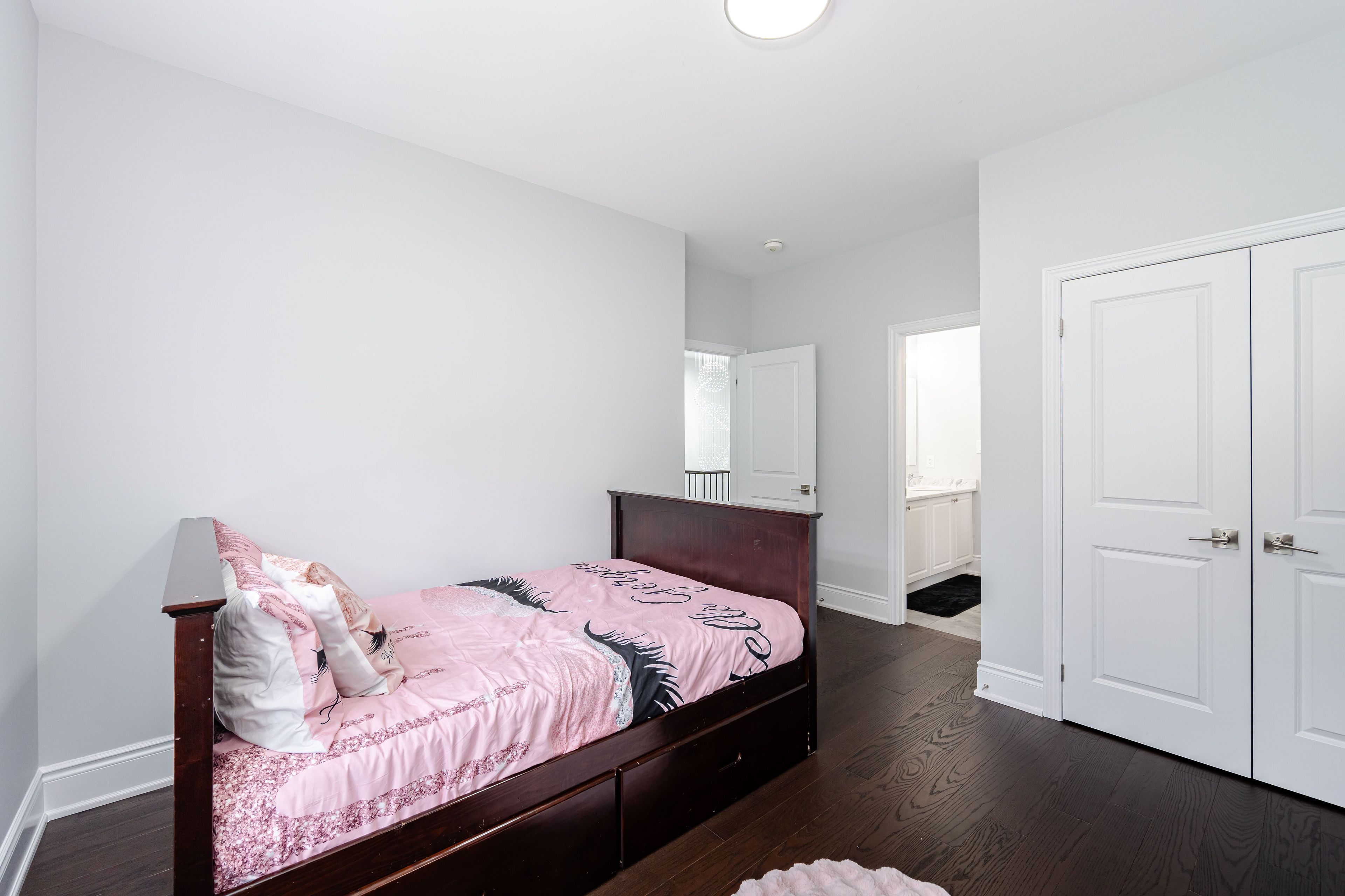 57 Arthur Griffin Crescent