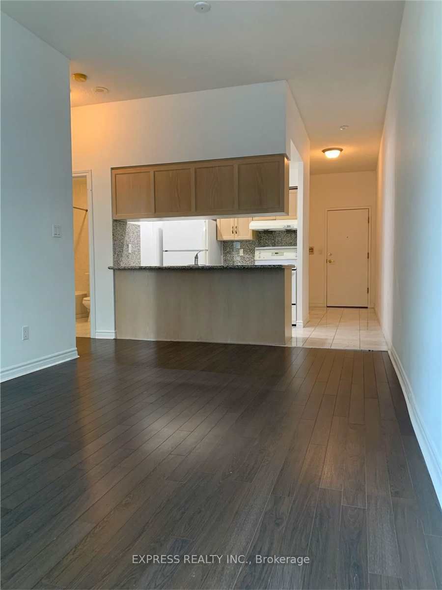 168 Simcoe Street, #1122