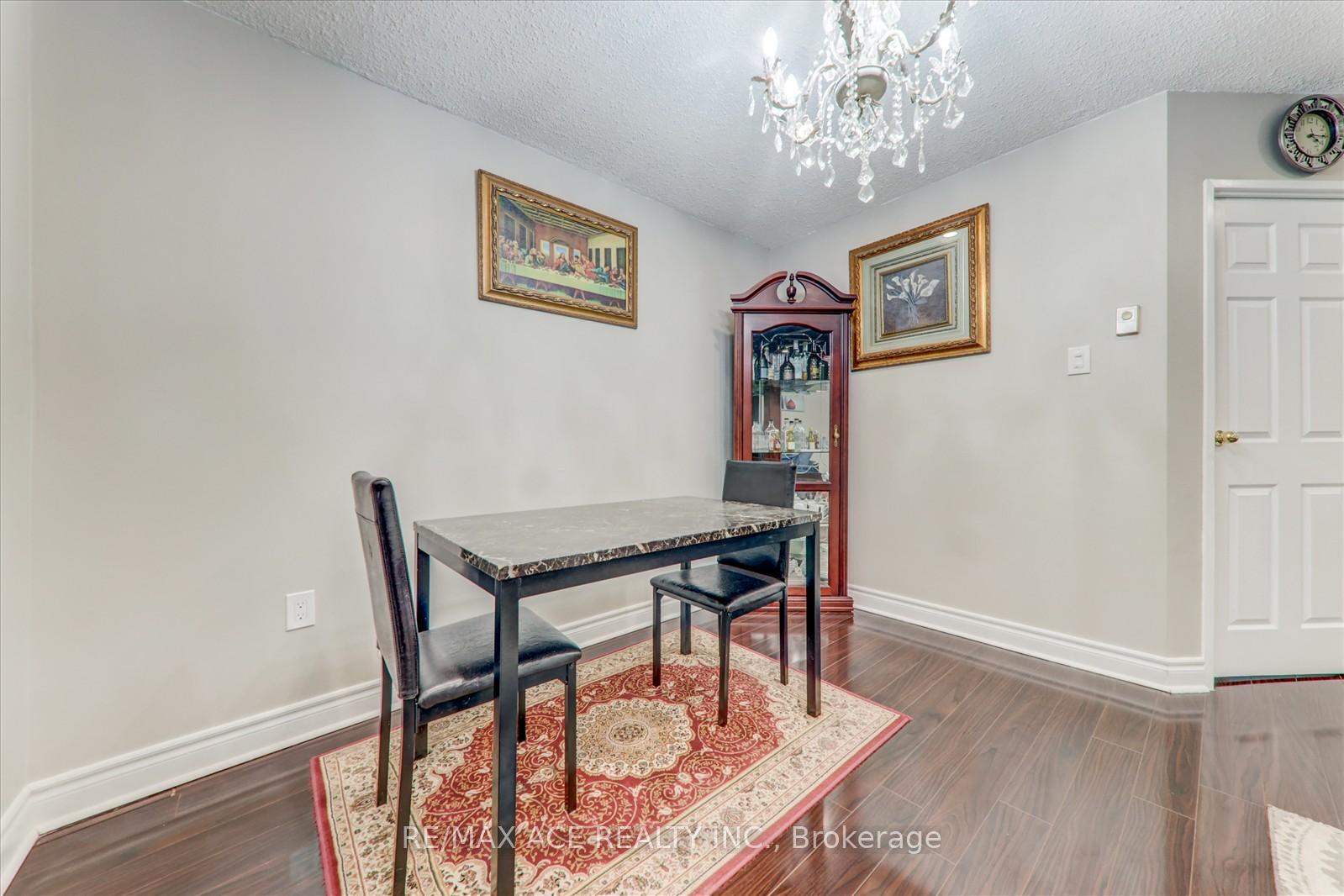 3 Bedrooms Condo at 100 Mornelle, Toronto For sale