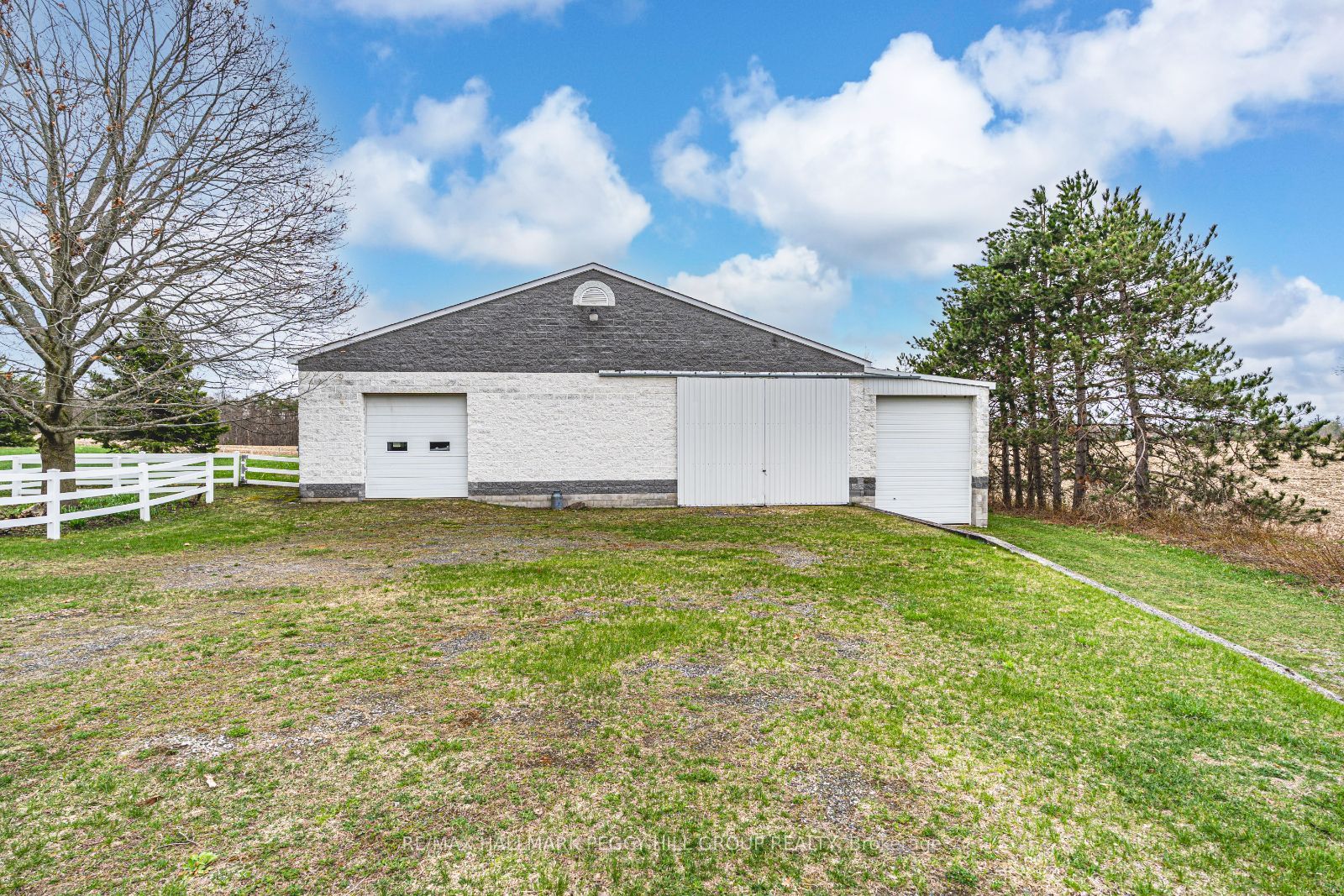 1331 Flos Road 3 E