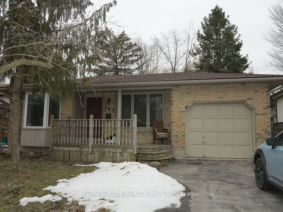 383 Castlegrove