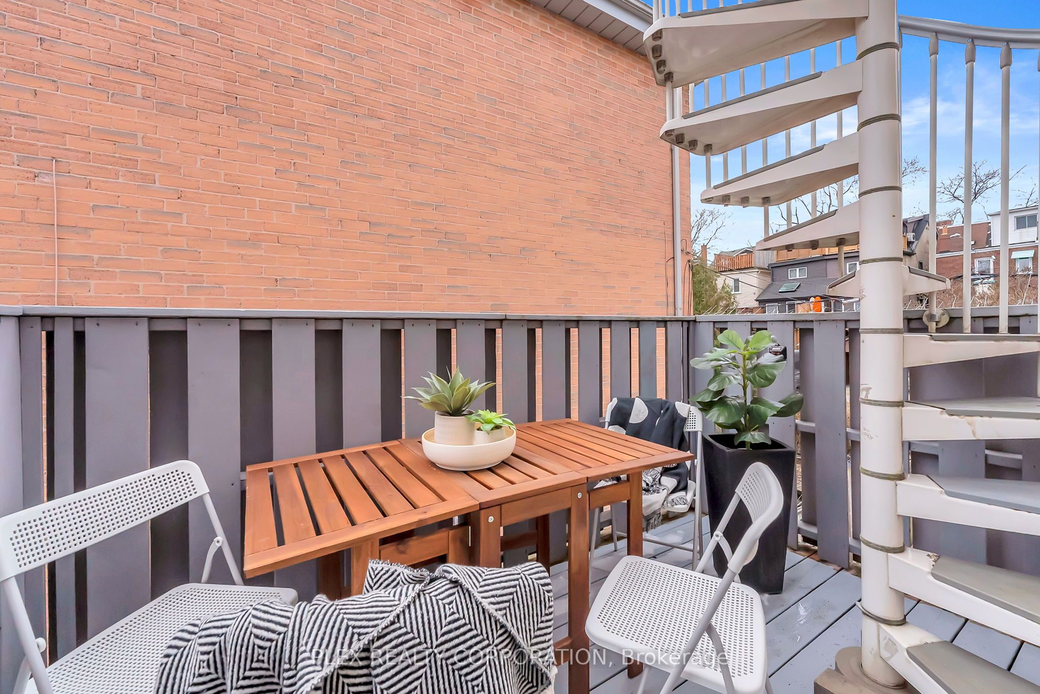 52 Poucher Street