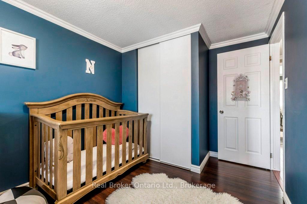 3 Bedrooms Condo at 610 Barton,  Hamilton For sale