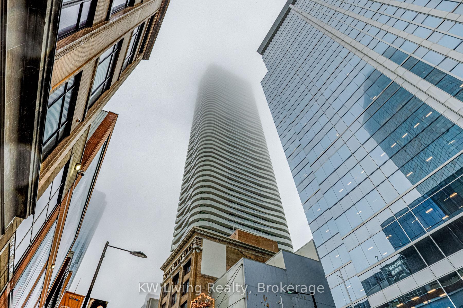 1 Bedroom Condo at 197 Yonge, Toronto For sale