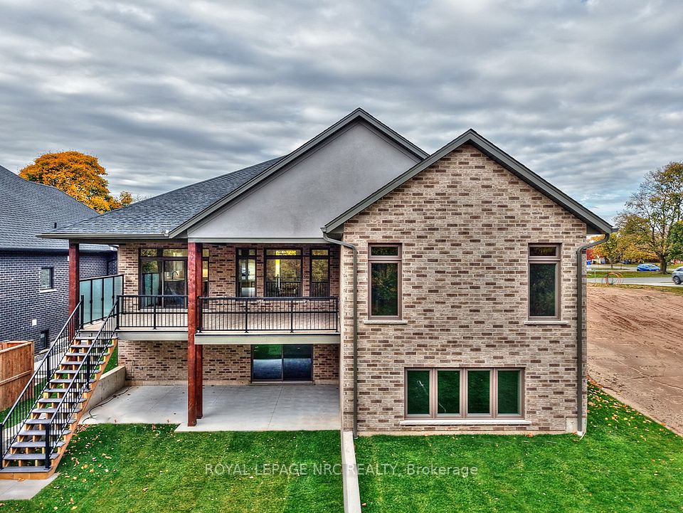 1125 Balfour