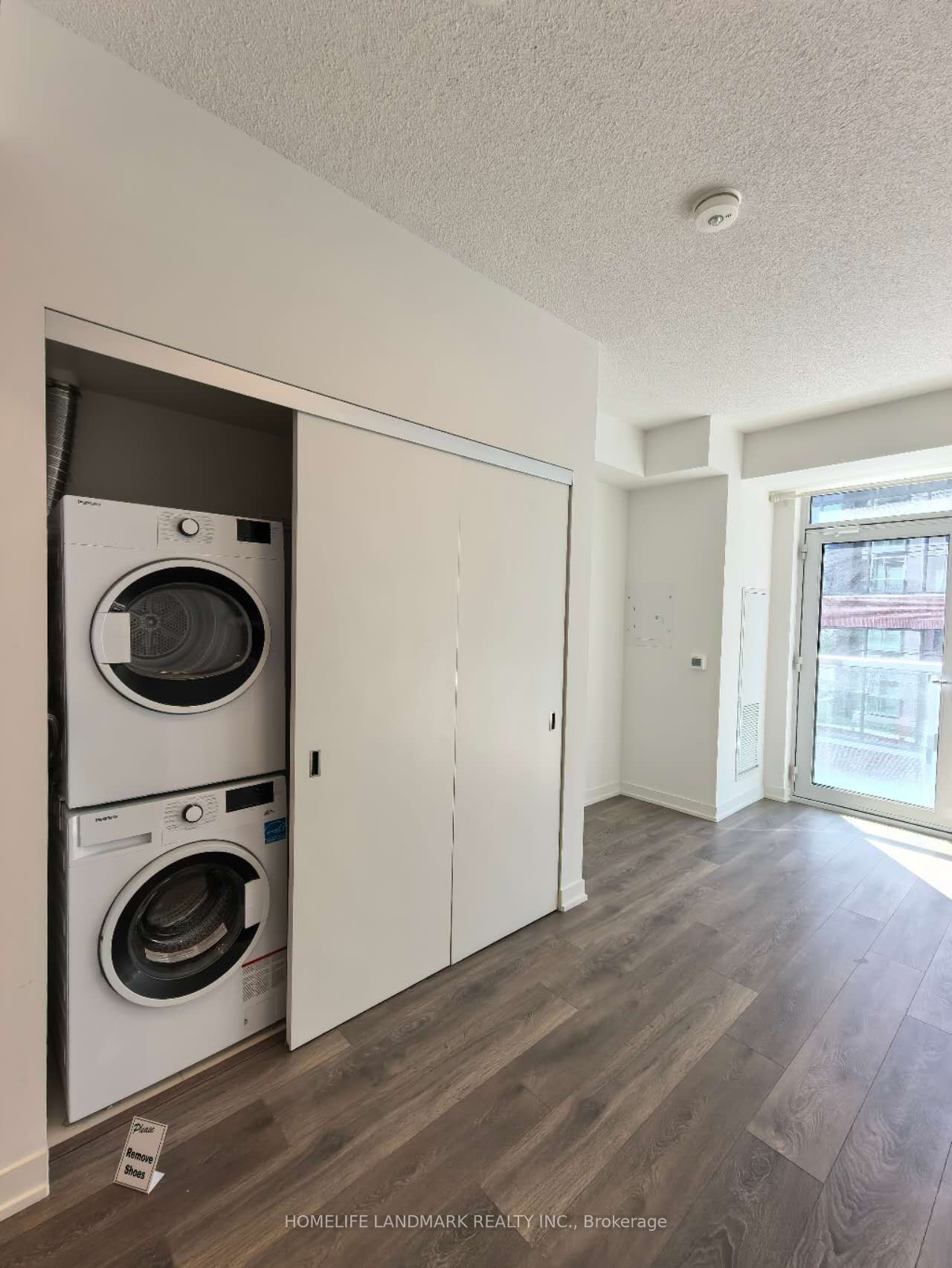 #409 - 20 Richardson Street, Toronto, ON M5A 4J9