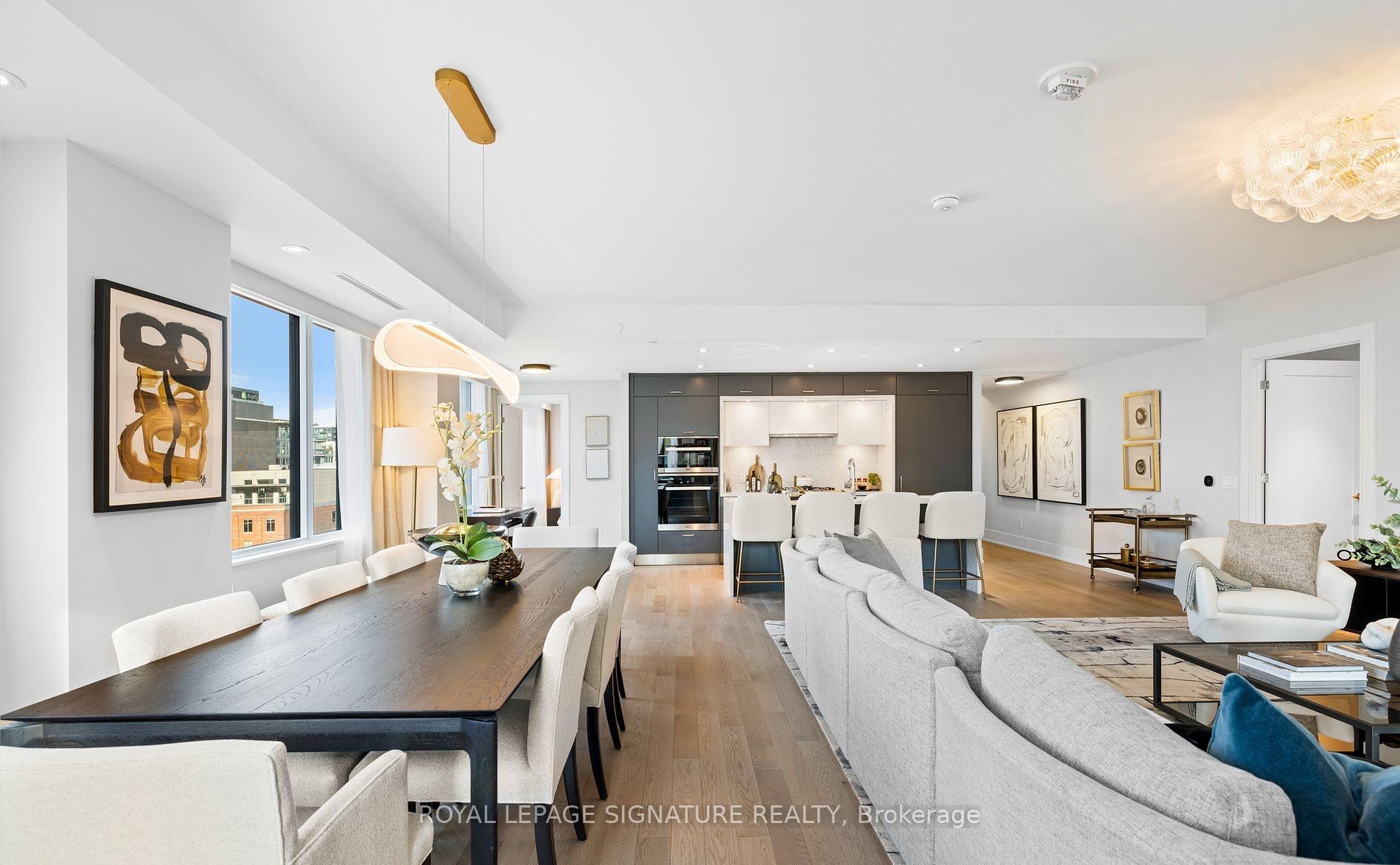 2 Bedrooms Condo at 455 Wellington, Toronto For sale