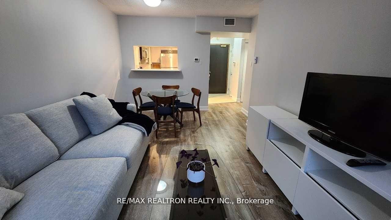 1 Bedroom Condo at 7 Broadway, Toronto For sale