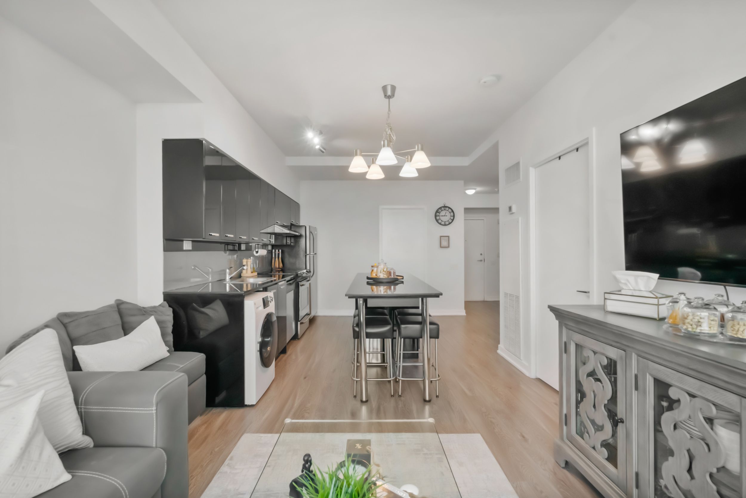 15 Singer Court Ph06