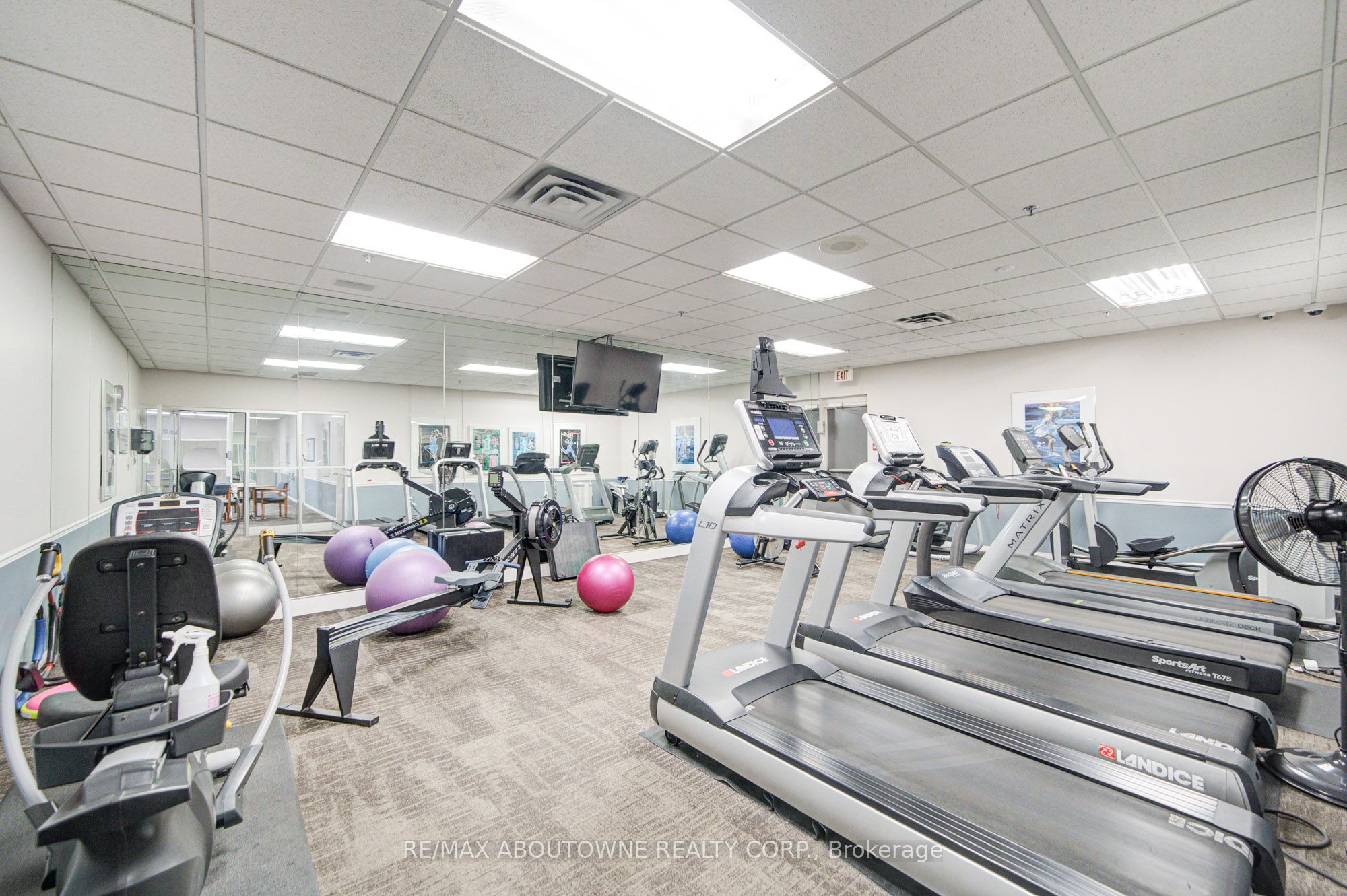 1276 Maple Crossing Boulevard, #1008